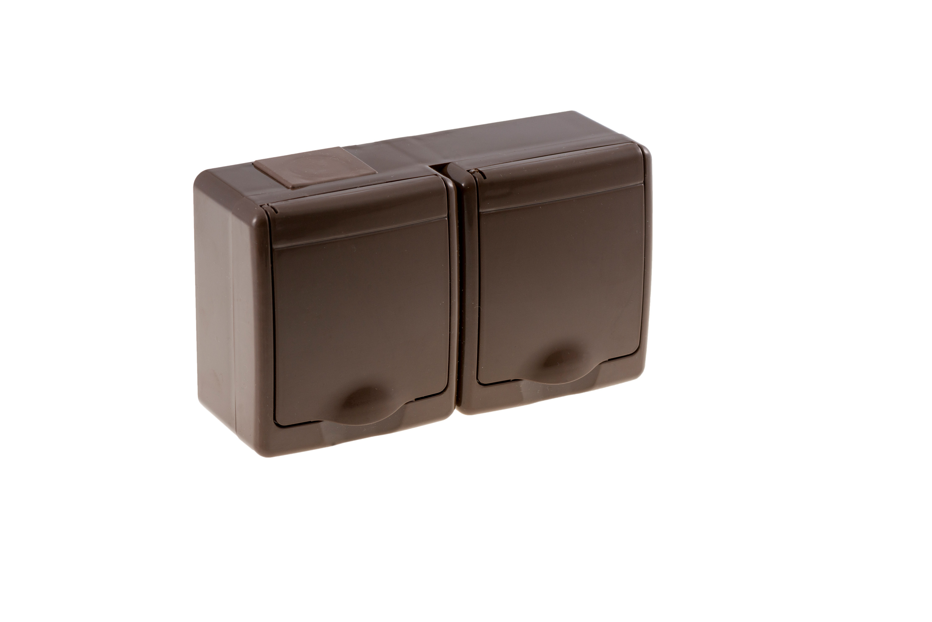 BETA-Steckdose Doppel schuko, braun, braune Klappe, IP44 – Pawbol